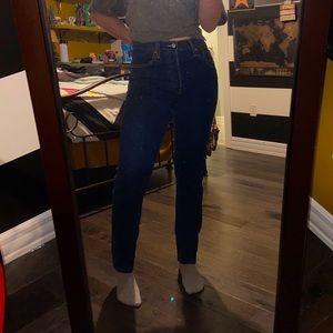 LEVI’S - straight leg jeans